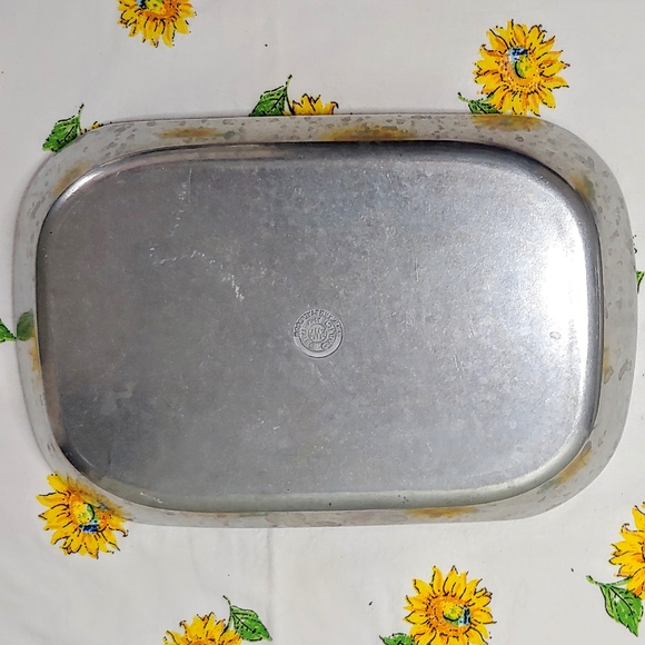 2 Vintage Serving Trays - Wilton Armetale RWP - Picture 6 of 8